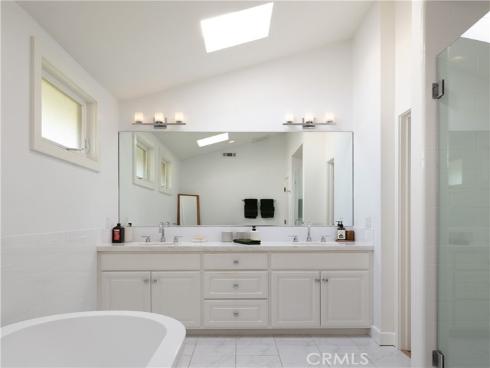 2056 Port Weybridge , Newport Beach, CA