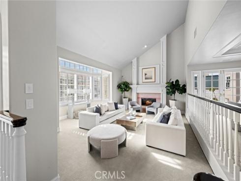 4 Huntington Court, Newport Beach, CA