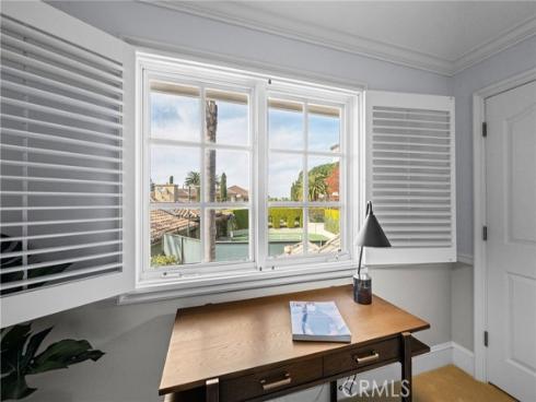 4 Huntington Court, Newport Beach, CA