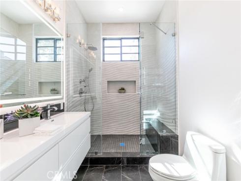 20171 Bayview Avenue, Newport Beach, CA