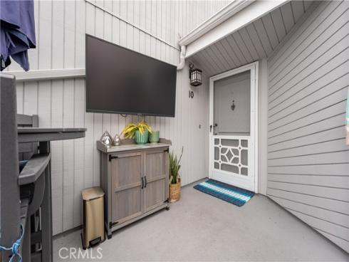 10 Serena Court, Newport Beach, CA