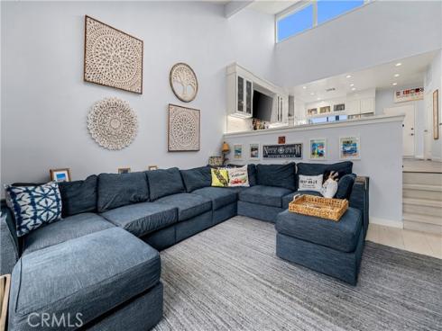 10 Serena Court, Newport Beach, CA