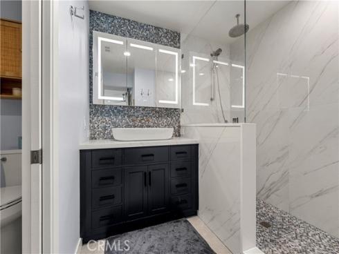 10 Serena Court, Newport Beach, CA