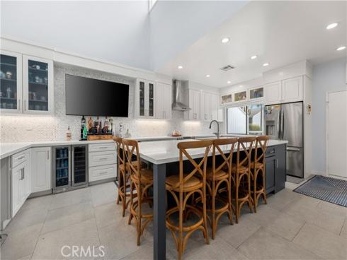 10 Serena Court, Newport Beach, CA