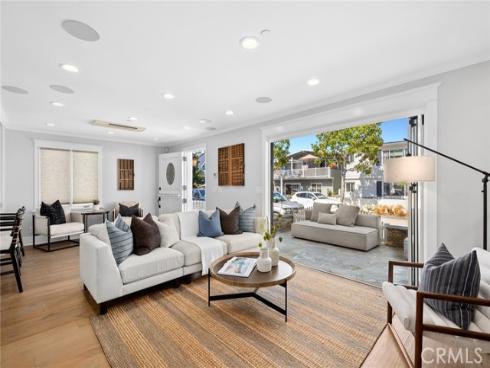 1577 Miramar Drive, Newport Beach, CA