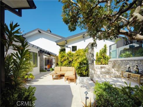 22 Cherry Hills Lane, Newport Beach, CA