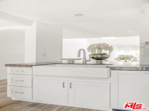 38 Sea Island Drive, Newport Beach, CA