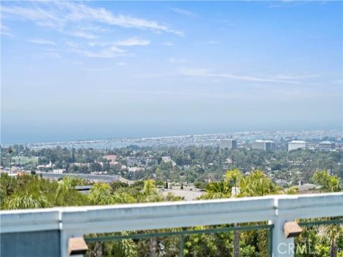 24 Narbonne , Newport Beach, CA