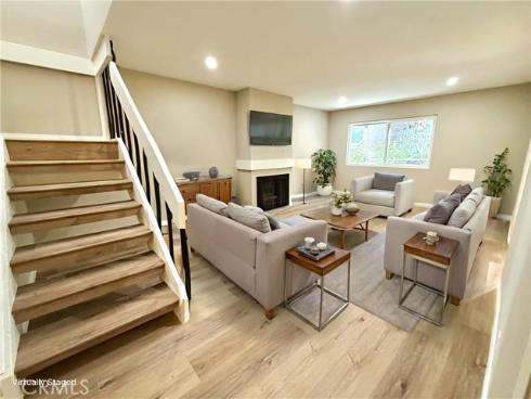 10 Summerwalk 29 Court, Newport Beach, CA