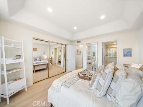 15 Sea Cove , Newport Beach, CA