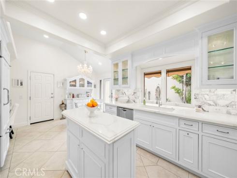 15 Sea Cove , Newport Beach, CA