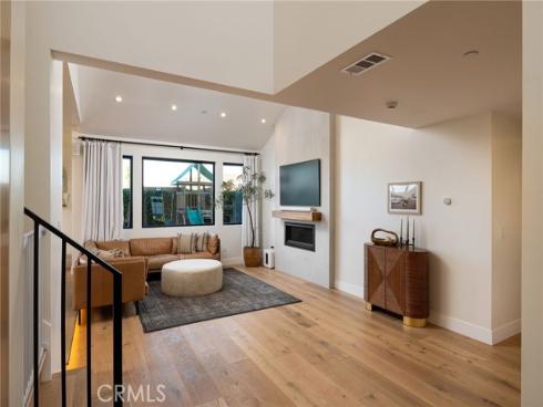 2012 Port Chelsea , Newport Beach, CA