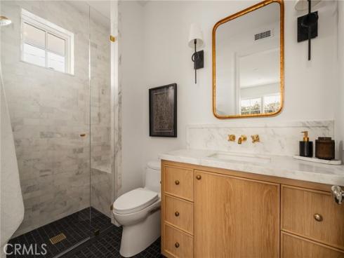 702 Saint James Place, Newport Beach, CA