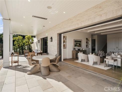 702 Saint James Place, Newport Beach, CA