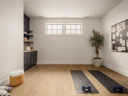 702 Saint James Place, Newport Beach, CA