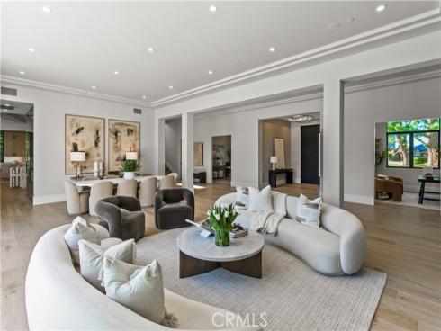 76 Hillcrest Lane, Newport Beach, CA