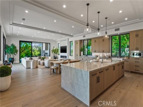 76 Hillcrest Lane, Newport Beach, CA