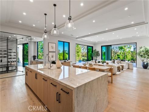 76 Hillcrest Lane, Newport Beach, CA