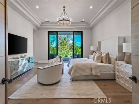 76 Hillcrest Lane, Newport Beach, CA