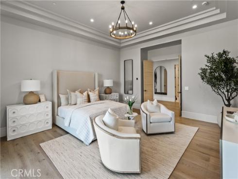 76 Hillcrest Lane, Newport Beach, CA