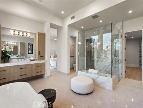 76 Hillcrest Lane, Newport Beach, CA