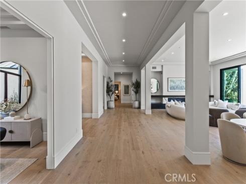 76 Hillcrest Lane, Newport Beach, CA