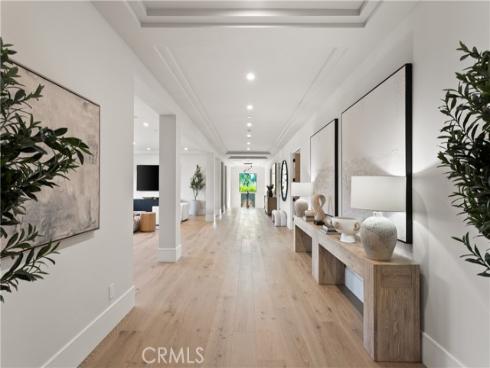 76 Hillcrest Lane, Newport Beach, CA