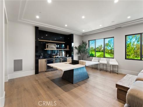 76 Hillcrest Lane, Newport Beach, CA