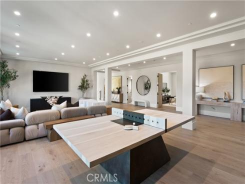 76 Hillcrest Lane, Newport Beach, CA