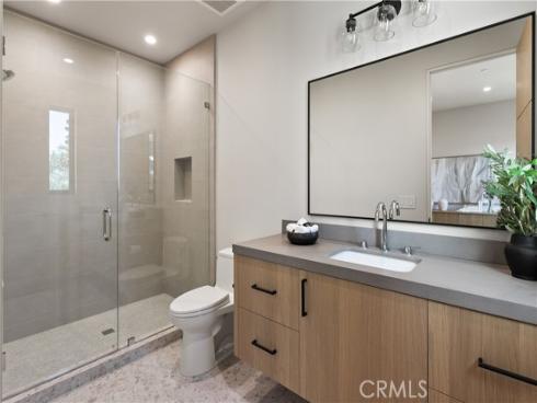 76 Hillcrest Lane, Newport Beach, CA