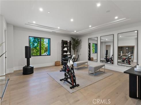 76 Hillcrest Lane, Newport Beach, CA