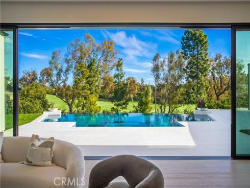 76 Hillcrest Lane, Newport Beach, CA