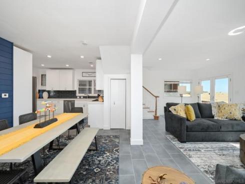 206 E Oceanfront , Newport Beach, CA