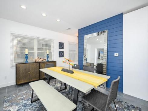 206 E Oceanfront , Newport Beach, CA