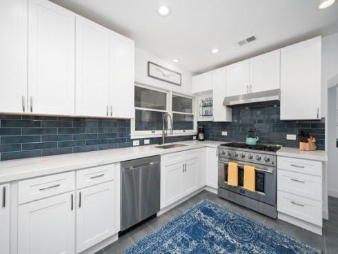 206 E Oceanfront , Newport Beach, CA