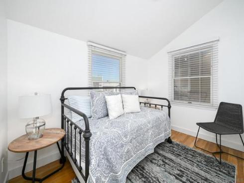 206 E Oceanfront , Newport Beach, CA