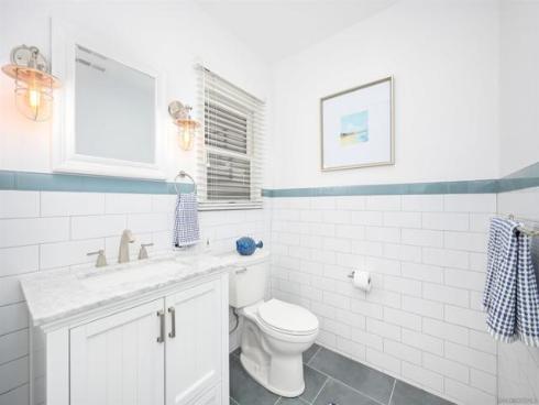 206 E Oceanfront , Newport Beach, CA