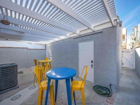 206 E Oceanfront , Newport Beach, CA