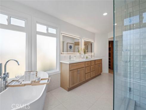 25 Rue Grand Ducal , Newport Beach, CA