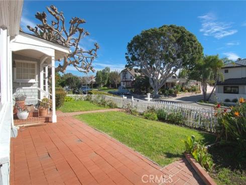 415 San Bernardino , Newport Beach, CA