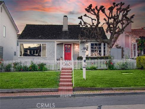 415 San Bernardino , Newport Beach, CA