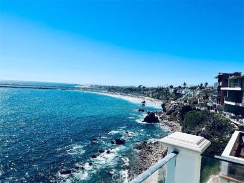 2225 Vista Huerta , Newport Beach, CA