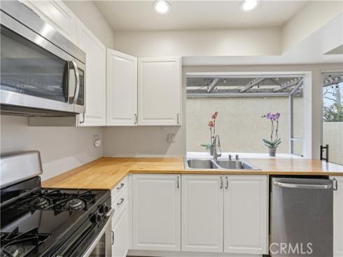 2225 Vista Huerta , Newport Beach, CA