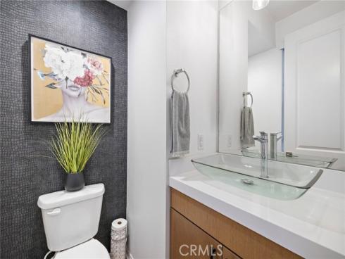 20452  Santa Ana Ave  B , Newport Beach, CA