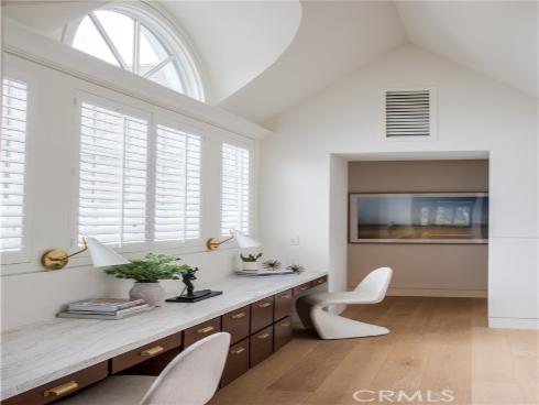 1962 Port Cardiff , Newport Beach, CA