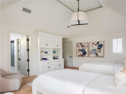 1962 Port Cardiff , Newport Beach, CA