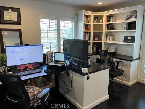 102 Scholz Plaza 149 , Newport Beach, CA