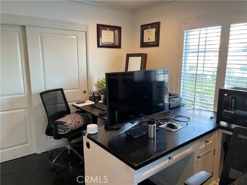 102 Scholz Plaza 149 , Newport Beach, CA