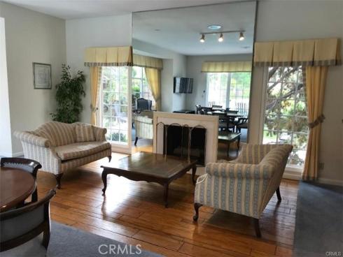 102  Scholz Plaza 149  , Newport Beach, CA