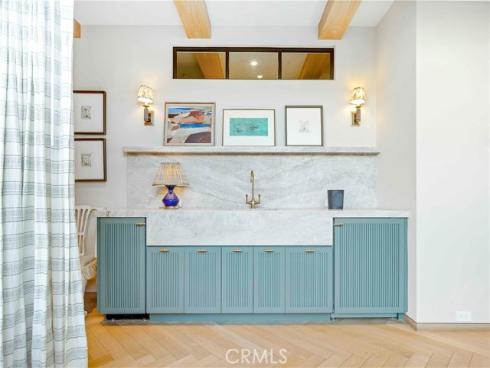 2571 Vista , Newport Beach, CA